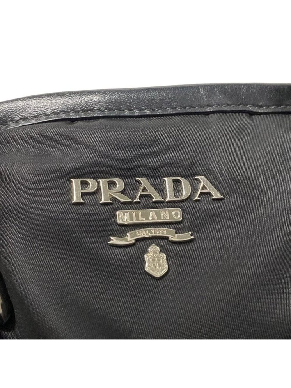 Prada Tote Black Leather Tag - Picture 15 of 15